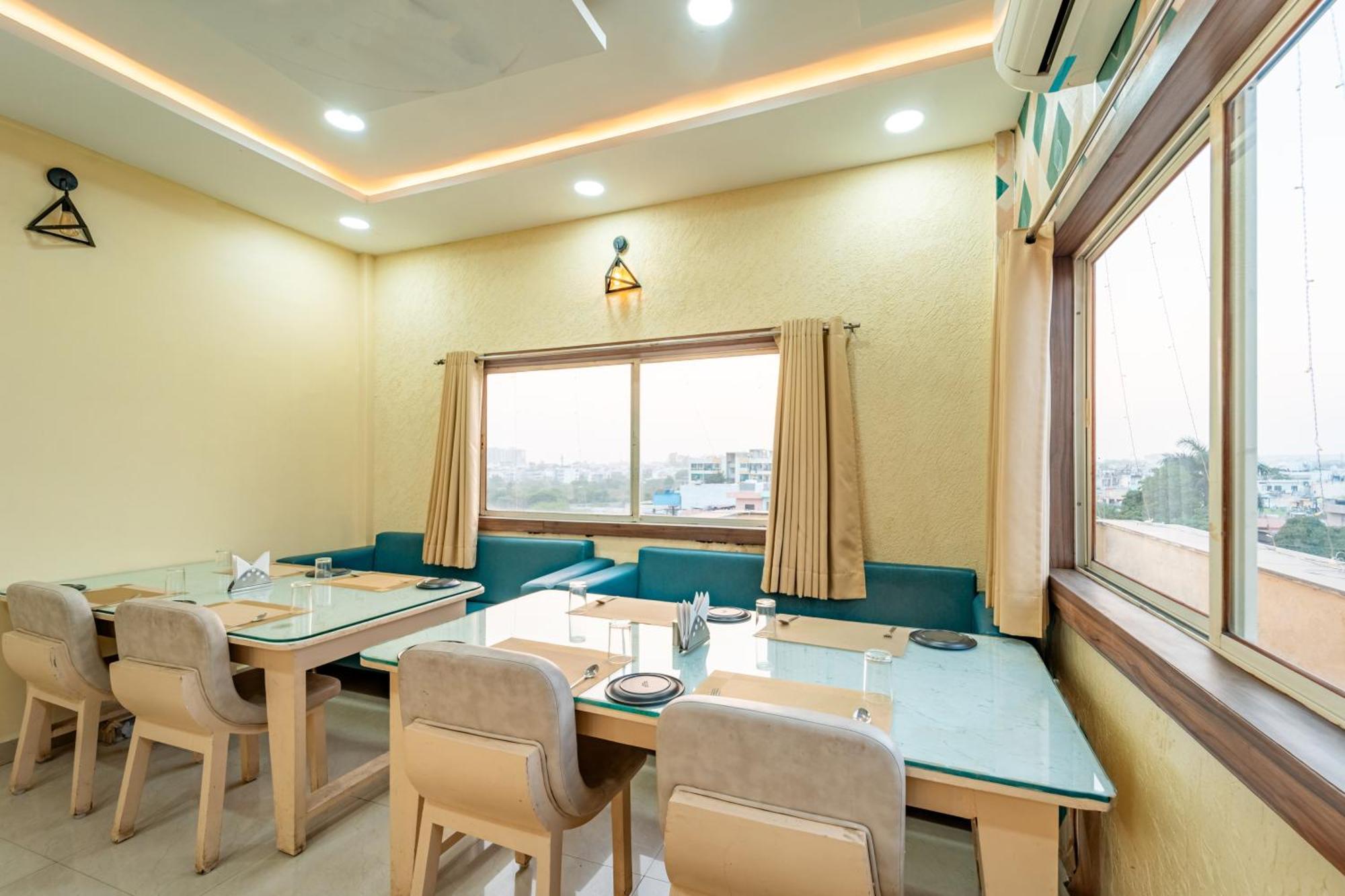Hotel Treebo Premium Zorba Bhopal Exterior foto