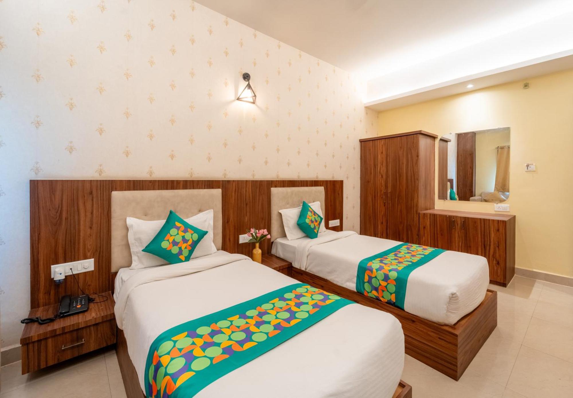 Hotel Treebo Premium Zorba Bhopal Exterior foto