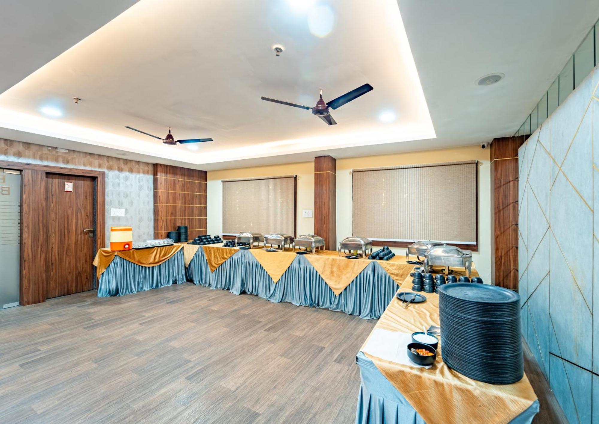 Hotel Treebo Premium Zorba Bhopal Exterior foto