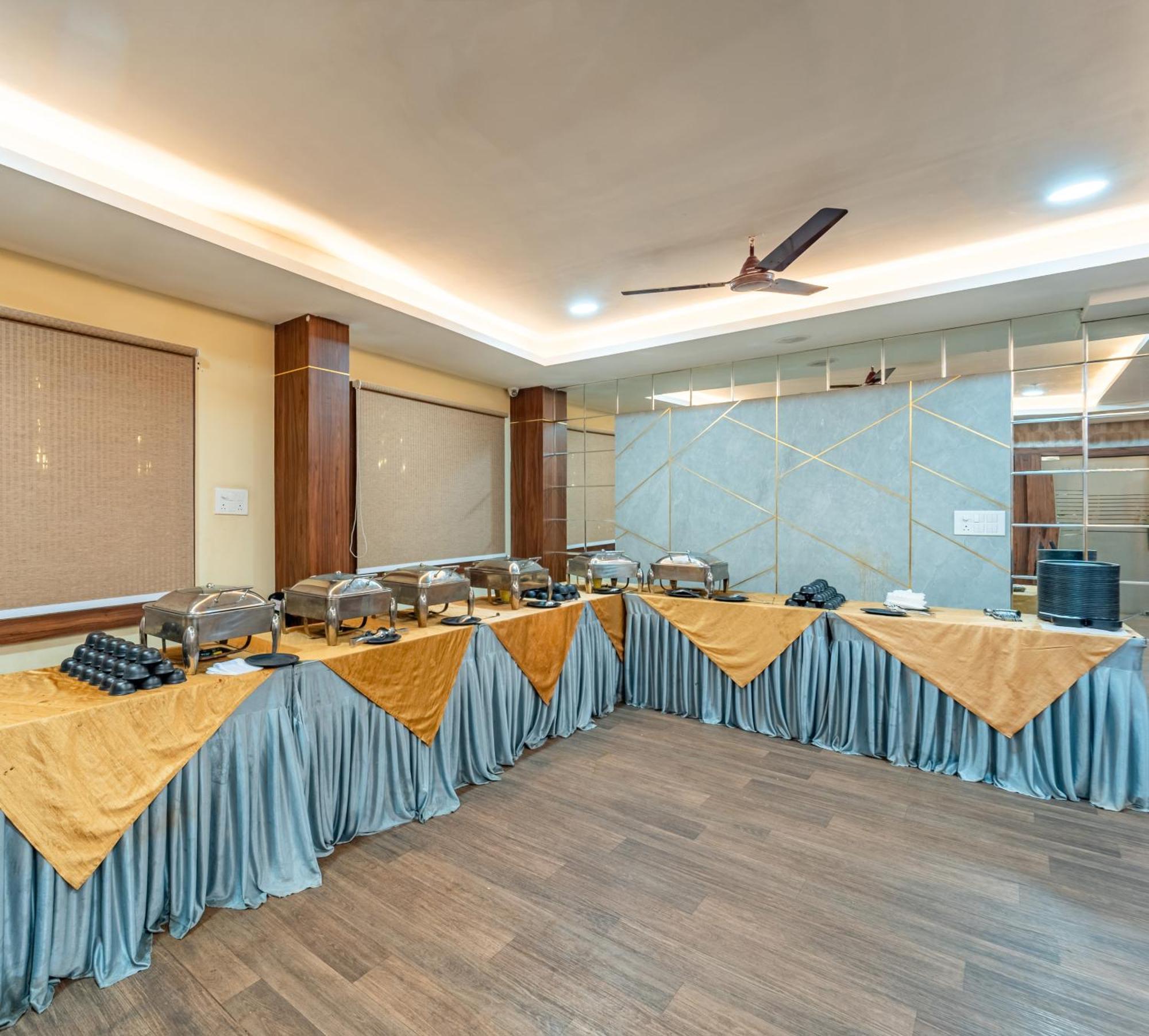 Hotel Treebo Premium Zorba Bhopal Exterior foto