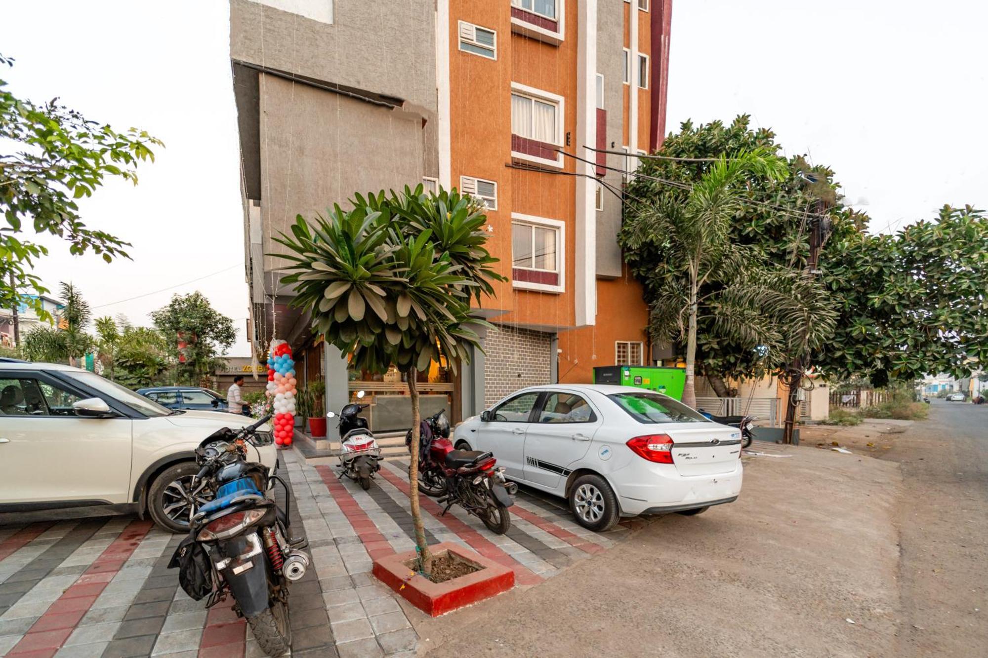 Hotel Treebo Premium Zorba Bhopal Exterior foto