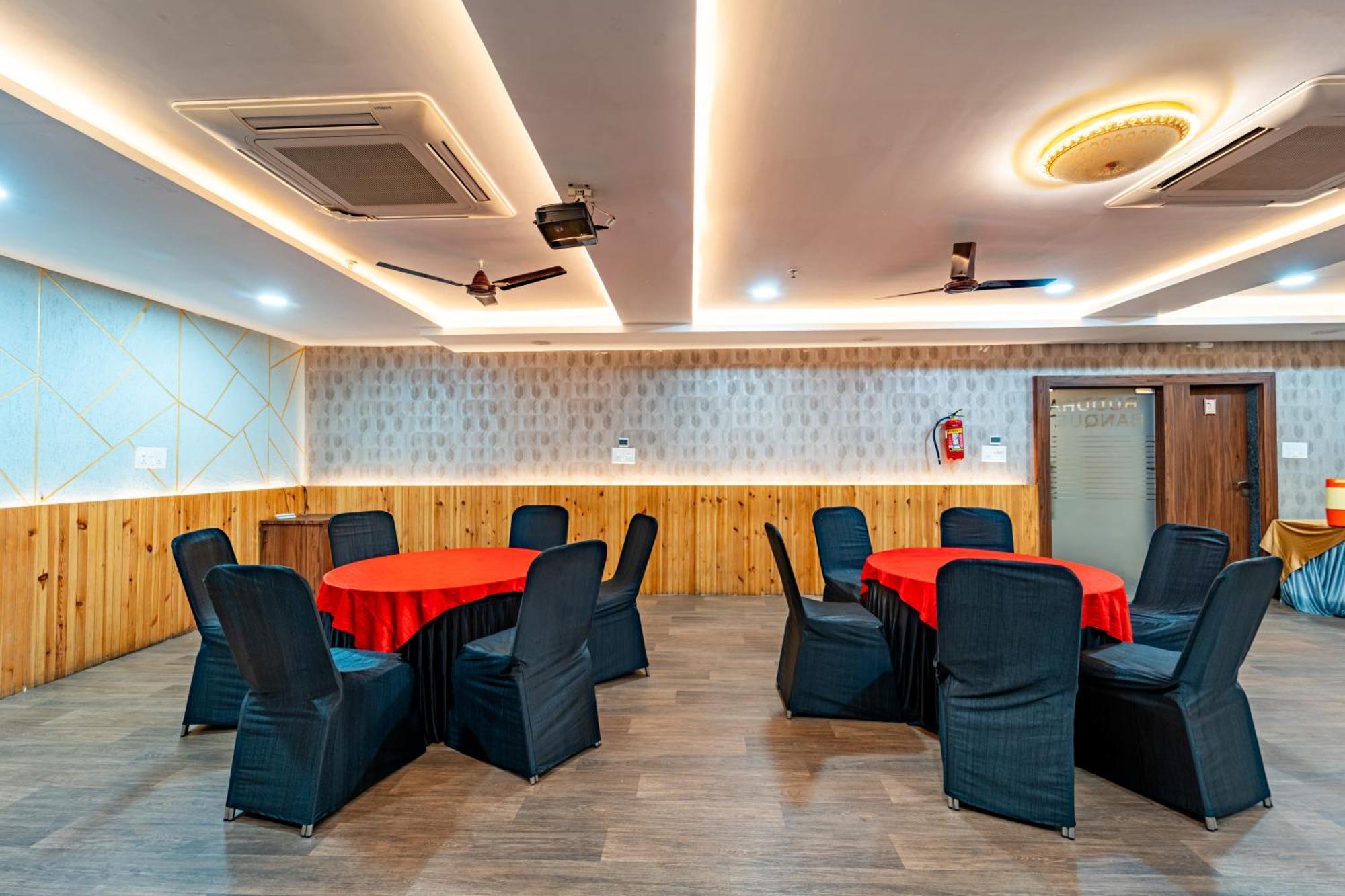 Hotel Treebo Premium Zorba Bhopal Exterior foto